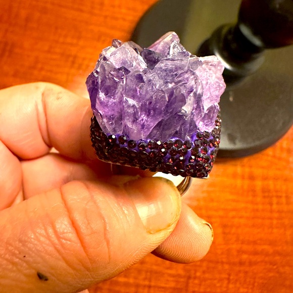Amy-theist Crystals and Skorsky Crystal ring - Picture 6 of 7